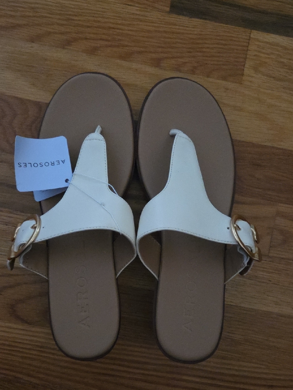 AEROSOLES Cream Thong Sandals with Gold Buckle Accent NWT